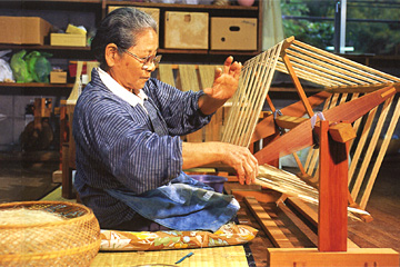 伝統工芸作りで琉球文化を体験するプラン