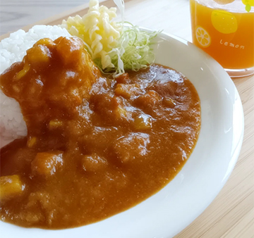 えほんカフェ　Marl